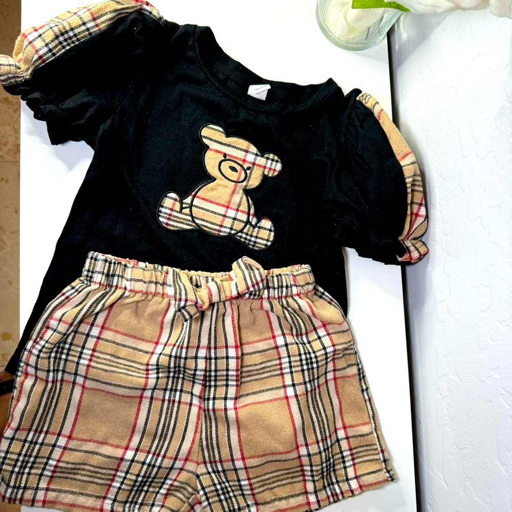 SHEIN outfit set shorts and shirt 6Y
